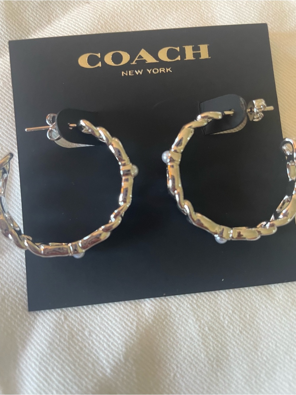 Coach Polished Silver Chain-Link Hoop Earrings - Picture 5 of 5